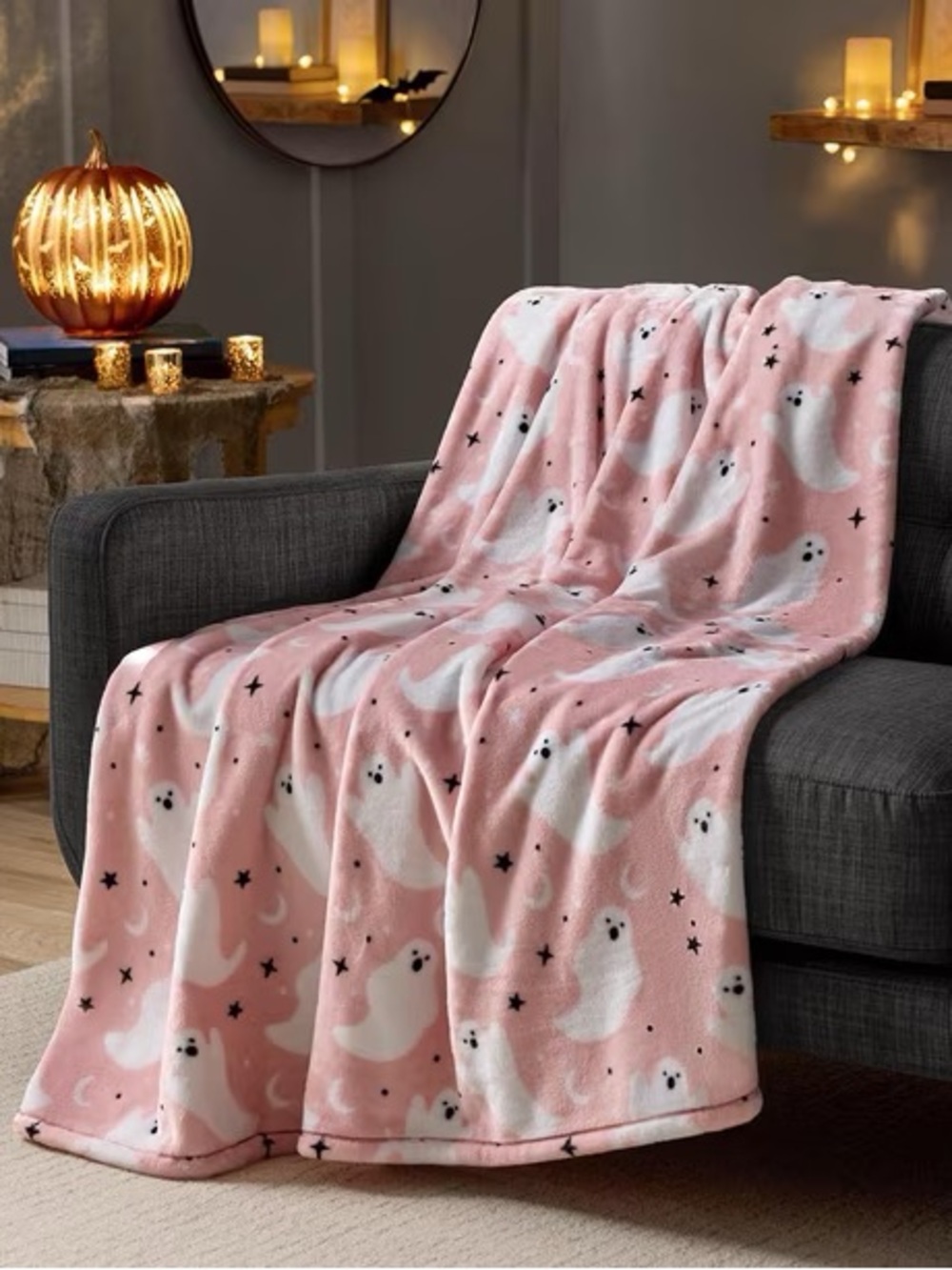 Ghost Lounge Throw- baby pink - Picture 3 of 4
